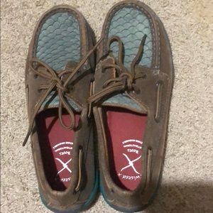 Fish scale boat shoes